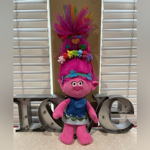 DreamWorks Trolls Poppy Sweet Dots and Headband - Picture 1 of 15